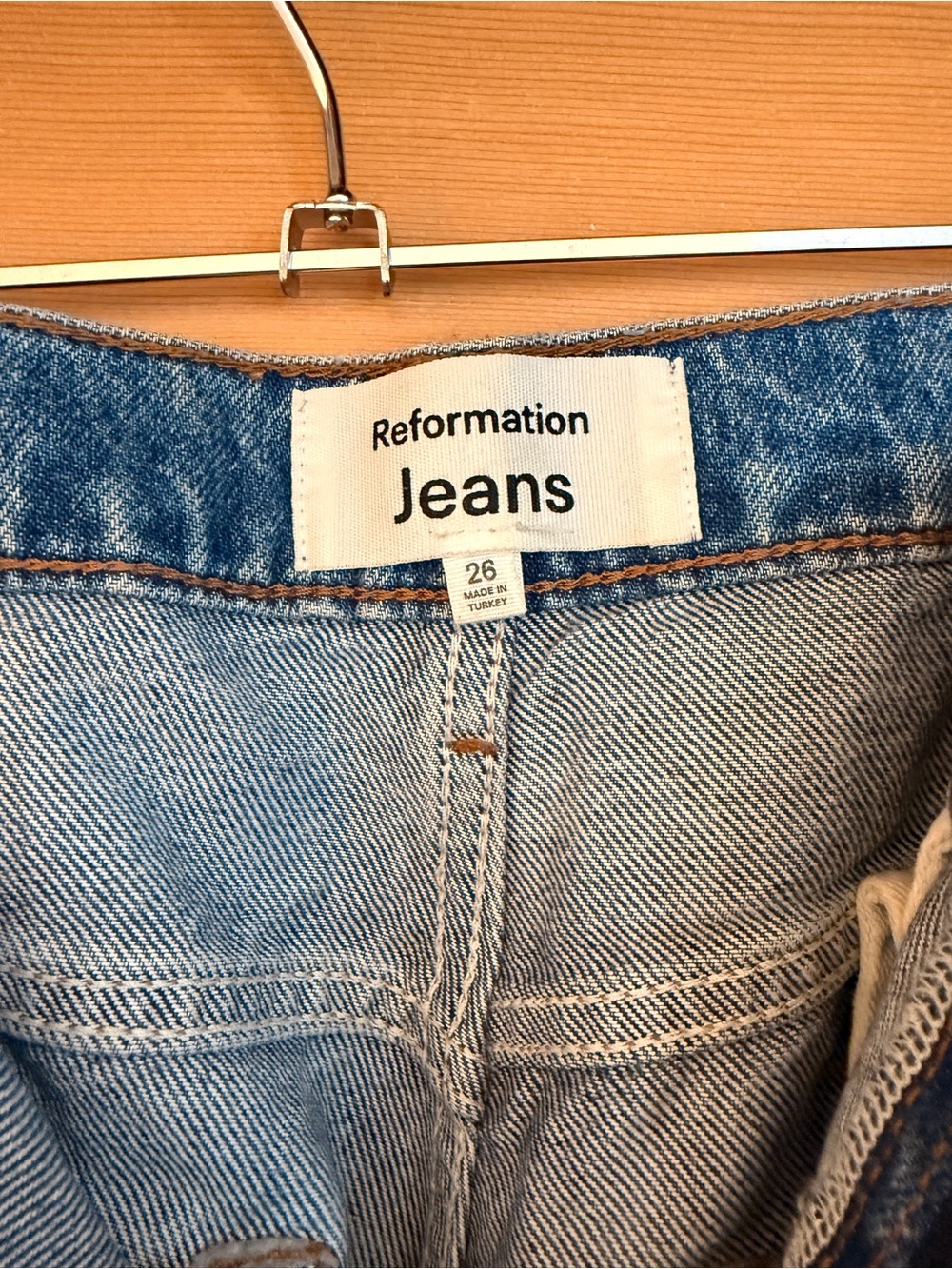 Reformation Val 90s Mid Rise Jean - Picture 3 of 6